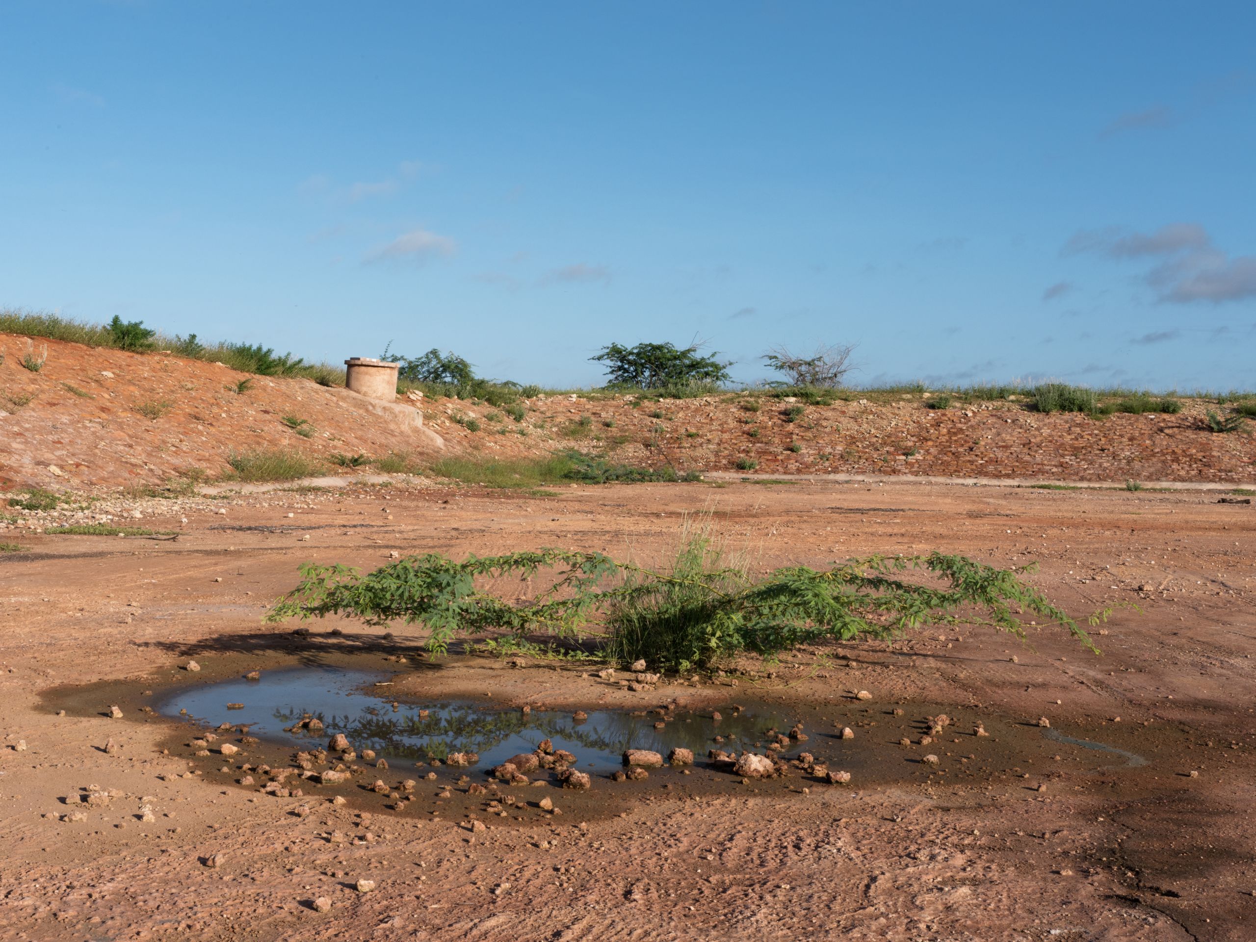 Kenya_Wajir_sewage_treatment-deserted
